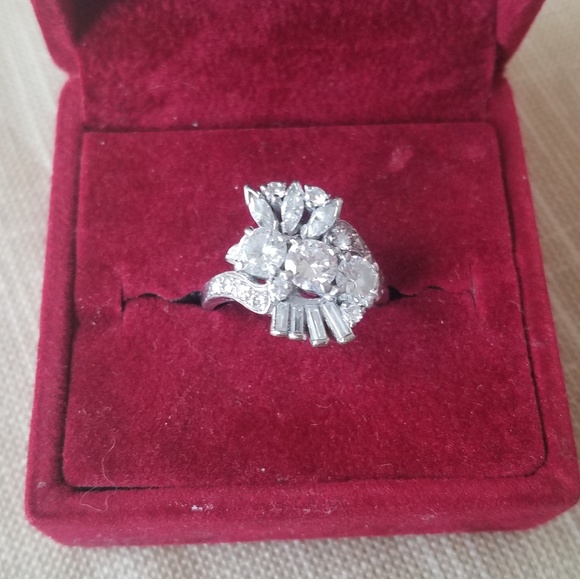 Vintage Platinum Diamond Engagement Ring - Picture 3 of 8